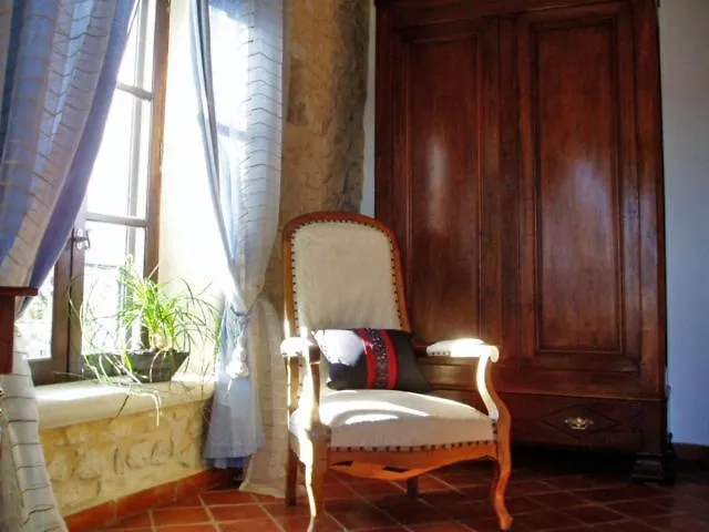 Mas De La Treille Bed & Breakfast 3*